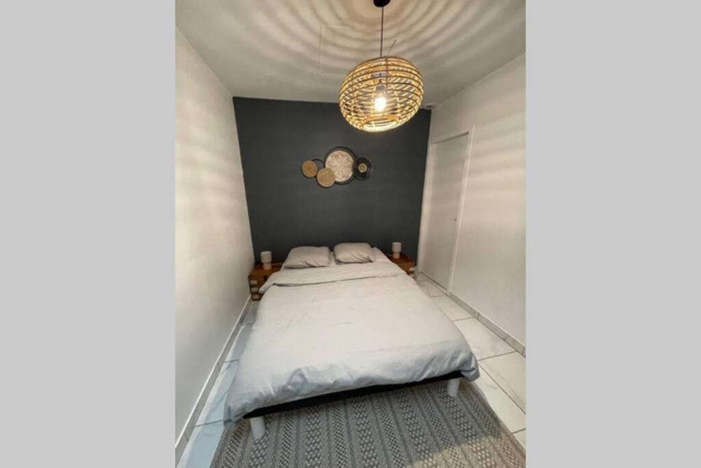 Le Petit Pelet - Centre Historique, Proche Halles De Niort, Port Boinot, Moulin Du Roc - 2 Mn Hyper Centre, Wifi Et Netflix ภายนอก รูปภาพ